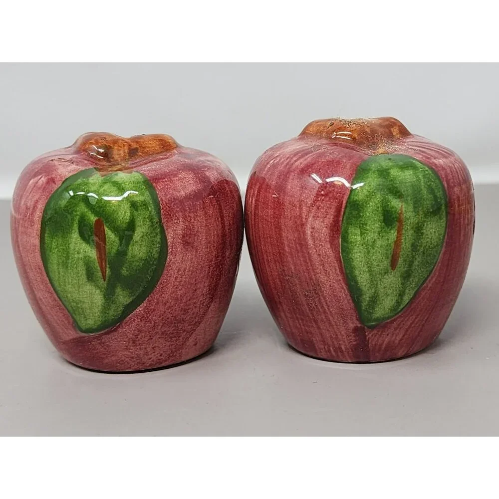 Vintage 3D Apples And Leaves Design Salt & Pepper Shakers Set Of 2 Small & Large